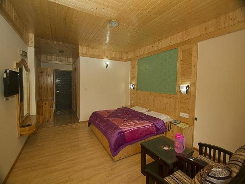 Hotel The Grand Welcome Manāli Pokoj fotografie